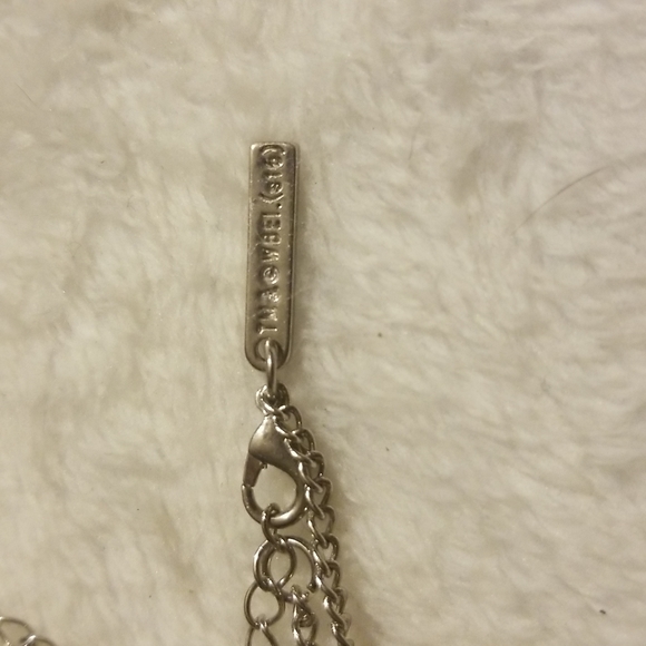 TM WBEI. (s16) Harry Potter Golden Snitch Necklace - Picture 3 of 3